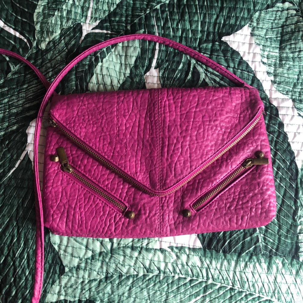 Pink purse— never used